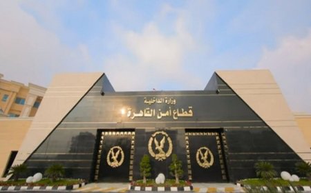 إلقاء القبض قائدة دراجة نارة بالسير برعونة وبدون لوحات معدنية وأداء حركات إستعاضية بالقاهرة