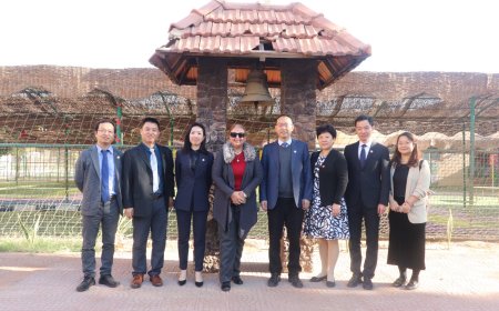 تعزيز العاون الثقافي والعليمي بين مصر والصين..زيارة وفد من لجامعات الصينية لى مدرسة فيكتوري كوليدج وجامعة بدر