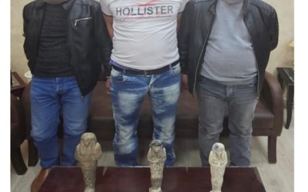 ضب 3 أشخاص بالقاهرة وبحوزتهم تماثيل "مقلدة" يستخدمونه فى النصب والإحتيال على المواطنين الإستيلاء على أمالهم