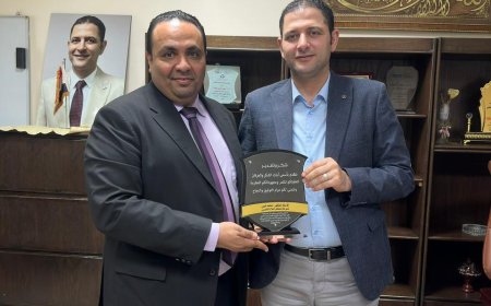 " تكريم" مدير عام مستشفى السلام التخصصي على جهوده المستمرة اتجاه المرضى