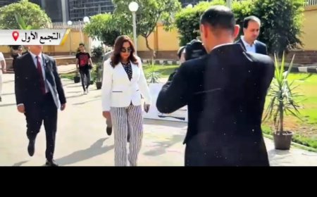 وزيرة التنمية المحلية تدلي بصوتها فى انتخابات مجلس الشيوخ بالتجمع الأول