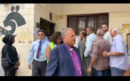 رئيس الطائفة الانجيلية"  يدلى بصوته فى انتخابات مجلس الشيوخ بالنزهة