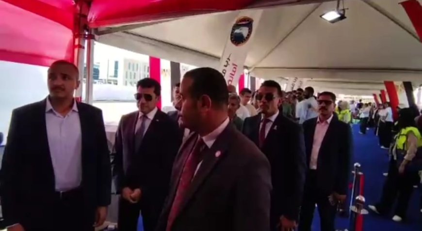 الدكتور اشرف صبحي وزير الشباب والرياضة بالشروق القاهرة يدلى بصوته انتخابات مجلس الشيوخ ٢٠٢٥