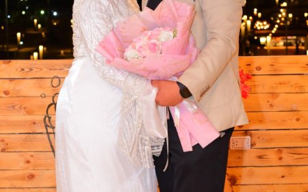 خطوبة العروسين المهندس محمود على سكر و الأستاذة  نادية ياسر عويس  يحتفلون  فى حضور الأهل والاصدقاء بمحافظة القاهرة