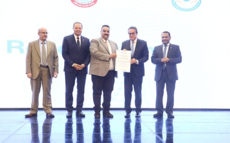 " مستشفى ١٥ مايو  النموذجي " تتصدى المركز الأول  بمجهودات إدارة الجودة تم تكريمهم من ضمن ، مبادرة «المستشفيات الصديقة لسلامة المرضى»  منظمة الصحة العالمية