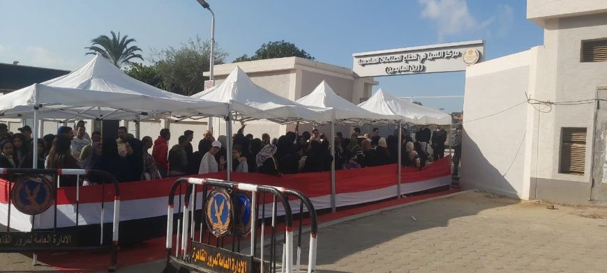 إقبال كثيف على لجان البساتين وصقر قريش فى اليوم الثاني لانتخابات مجلس النواب