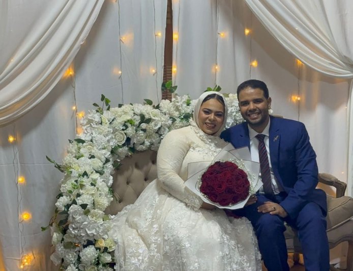 في يوم خطوبتها.. الدكتورة آية هشام صادق نموذج إنساني يُحتذى به في إنقاذ الأرواح