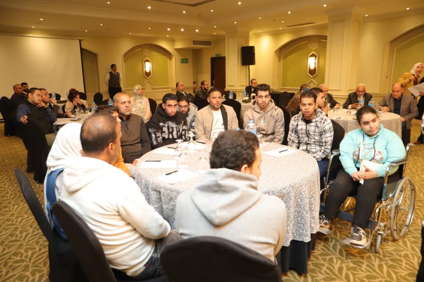 وزير العمل يفتتح ندوة توعوية بالقاهرة حول أحكام تشغيل المرأة والطفل بقانون العمل الجديد..ويجيب على استفسارات المشاركين