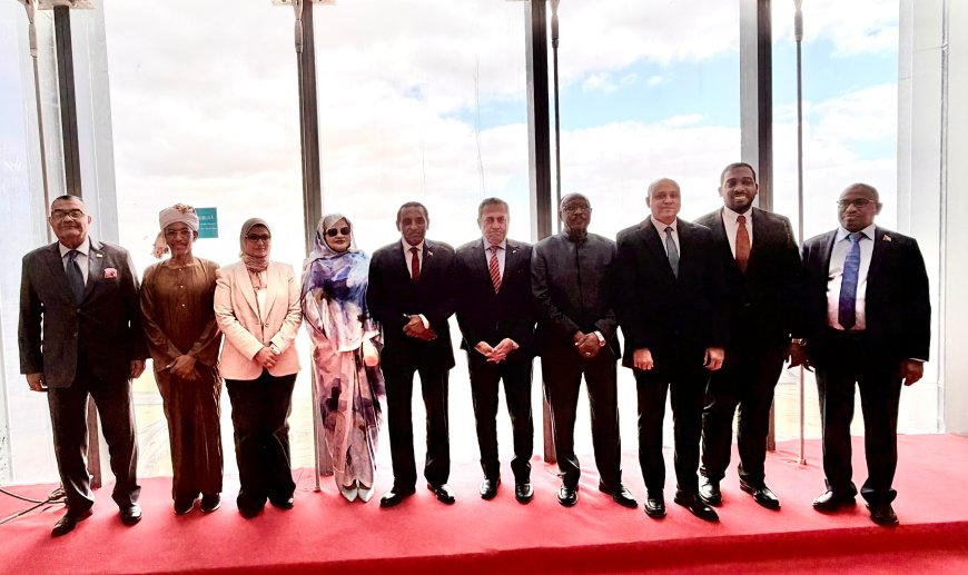 رئيس وزراء السودان من قلب البرج الأيقوني: تجربة مصر ملهمة ونطمح لتكرارها