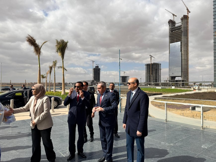 رئيس وزراء السودان من قلب البرج الأيقوني: تجربة مصر ملهمة ونطمح لتكرارها