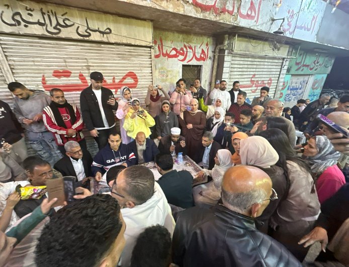 عائلات ال مكي تتقدم بالتهنئة لأسرة النادي بمناسبة عقد قران نجلتهما بالمطرية