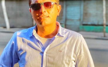 الصحفي والإعلامي مصطفى مكي يهنئ المقدم محمد عبدالمنعم بتجديد الثقة رئيسًا لمباحث قسم الأميرية