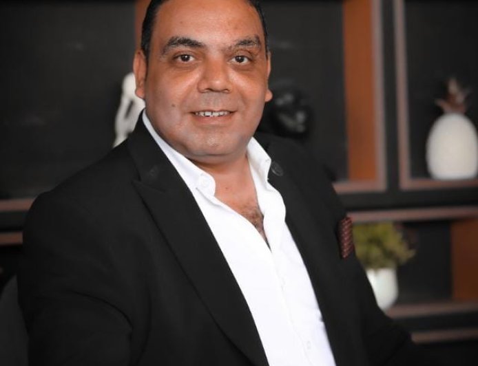 بقيادة رئيس حي الساحل.. حملة موسعة لرفع الإشغالات بشارع خلوصي وإعادة المظهر الحضاري