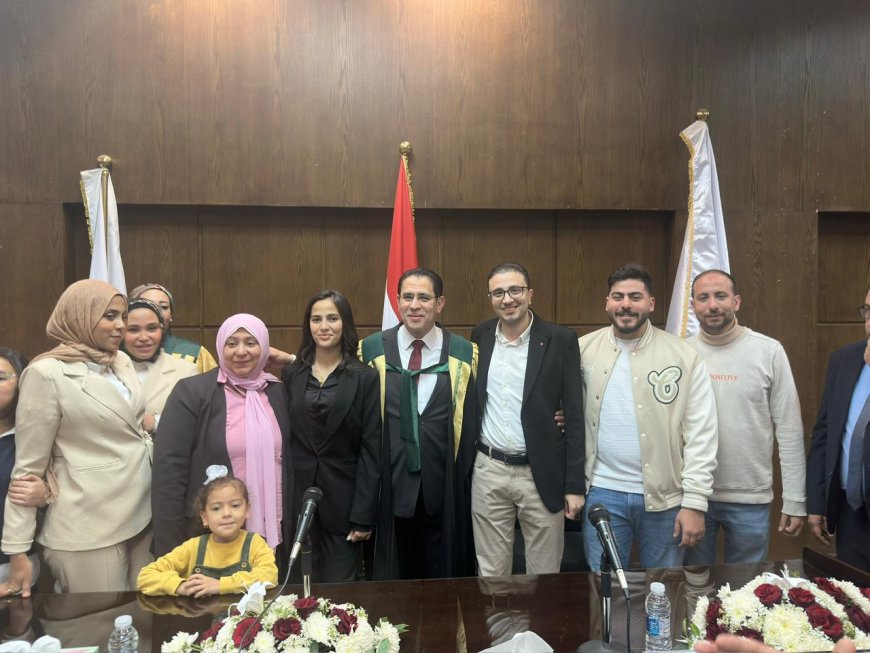 وزير الصحة والسكان يترأس مناقشة رسالة الدكتور حلمي أحمد عبدالرحمن بجامعة عين شمس في مشهد علمي وإنساني رفيع المستوى