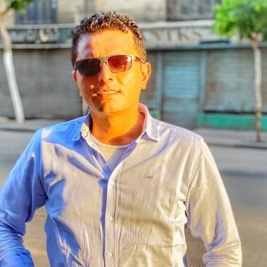 الصحفي والإعلامي مصطفى مكي يهنئ المقدم محمد عبدالمنعم بتجديد الثقة رئيسًا لمباحث قسم الأميرية