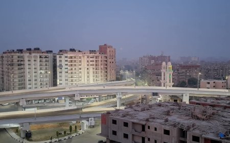 من داخل ديوان الحي.. القناة الثالثة ترصد تحركات رئيس حي المطرية لخدمة المواطنين