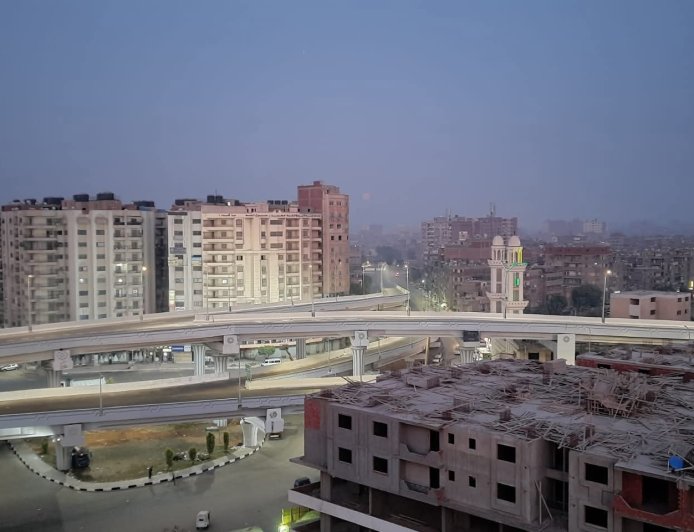 من داخل ديوان الحي.. القناة الثالثة ترصد تحركات رئيس حي المطرية لخدمة المواطنين