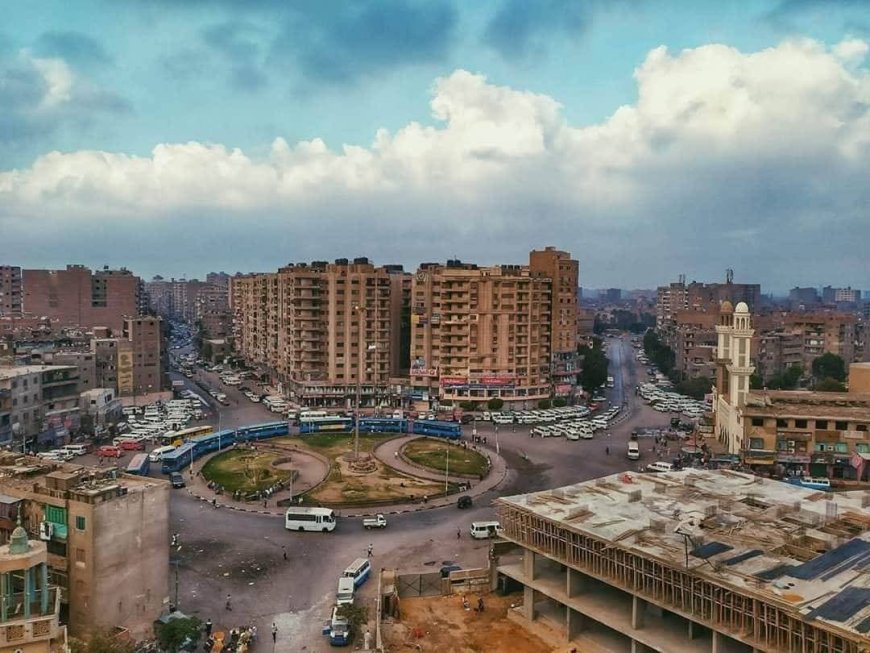 من داخل ديوان الحي.. القناة الثالثة ترصد تحركات رئيس حي المطرية لخدمة المواطنين