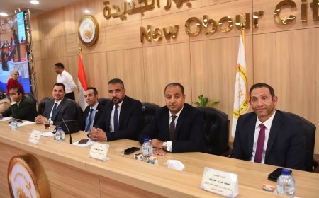تنفيذاً لتوجيهات المهندسة راندة المنشاوي.. تنفيذ 7 قرعات علنية لتسكين المواطنين الذين تم توفيق أوضاعهم على مدار يومين بمدينة العبور الجديدة