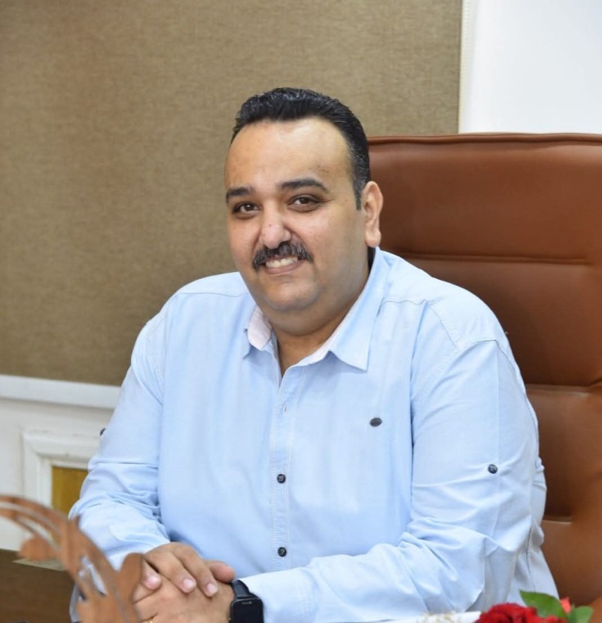 مصطفى مكي يهنئ الأستاذ الدكتور روماني ثابت بتوليه إدارة مستشفى الزيتون التخصصي.. ومسيرة نجاح تُبشر بمرحلة جديدة