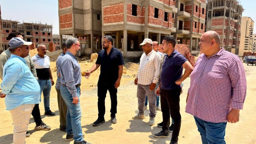 رئيس جهاز العبور الجديدة يتابع أعمال الطرق والكهرباء والإتصالات بعمارات المبادرة الرئاسية سكن كل المصريين