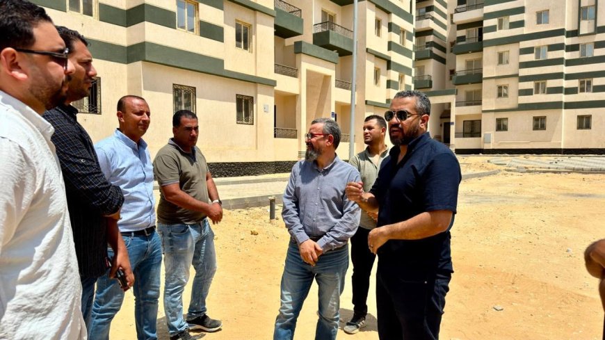 رئيس جهاز العبور الجديدة يتابع أعمال الطرق والكهرباء والإتصالات بعمارات المبادرة الرئاسية سكن كل المصريين