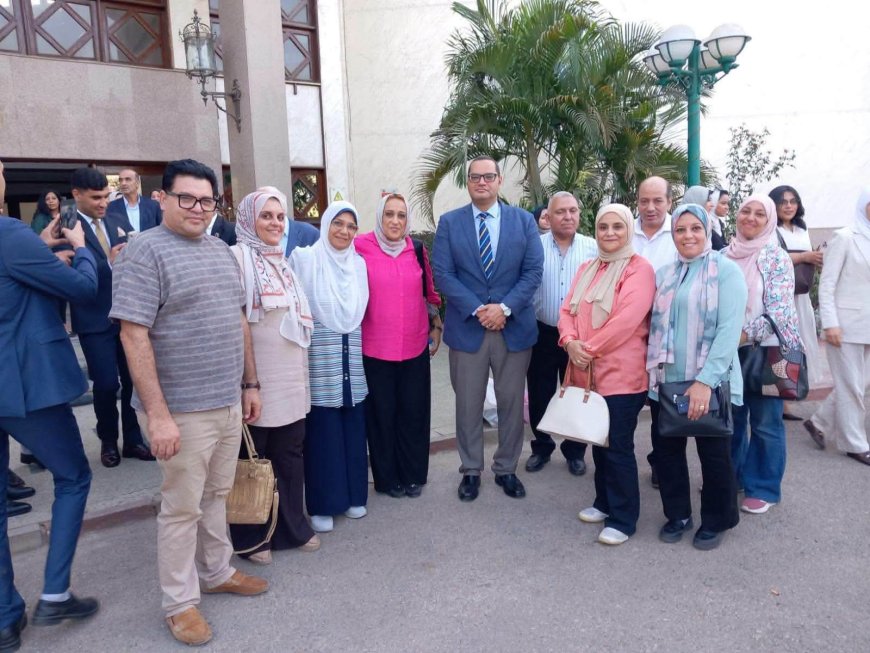 حقوق عين شمس تستقبل العام الدراسي ببحث آفاق تدشين فرع كلية القانون الأهلية وتكريم عدد من أعضاء هيئة التدريس المتميزين