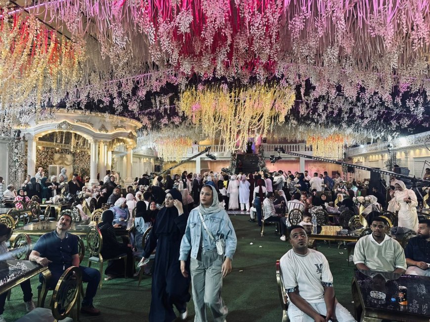 برقية تهنئة من عائلات آل مكي وآل طه وآل محمد مصطفى إلى العروسين بسنت بلال طه وباسم محمد مصطفى.. فرحة تجمع العائلات وتُتوِّج حكاية الأخلاق والأصول